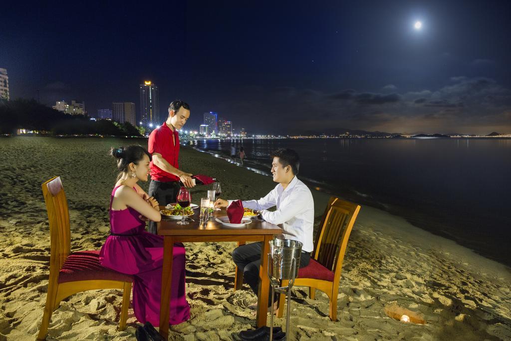 Regalia Nha Trang Hotel Bagian luar foto