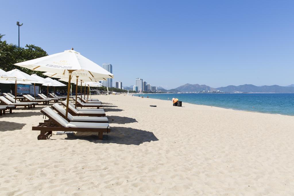 Regalia Nha Trang Hotel Bagian luar foto