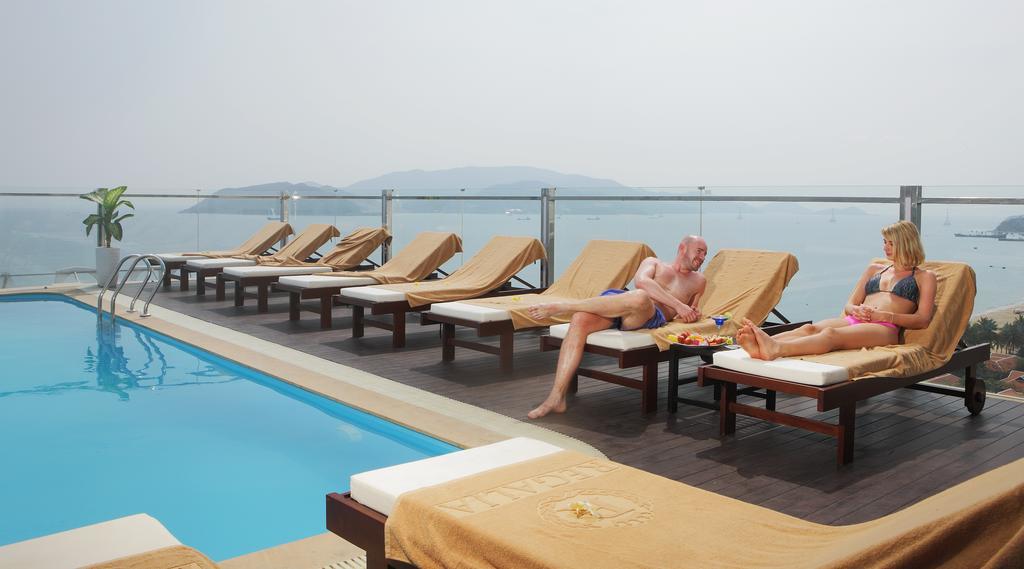 Regalia Nha Trang Hotel Bagian luar foto