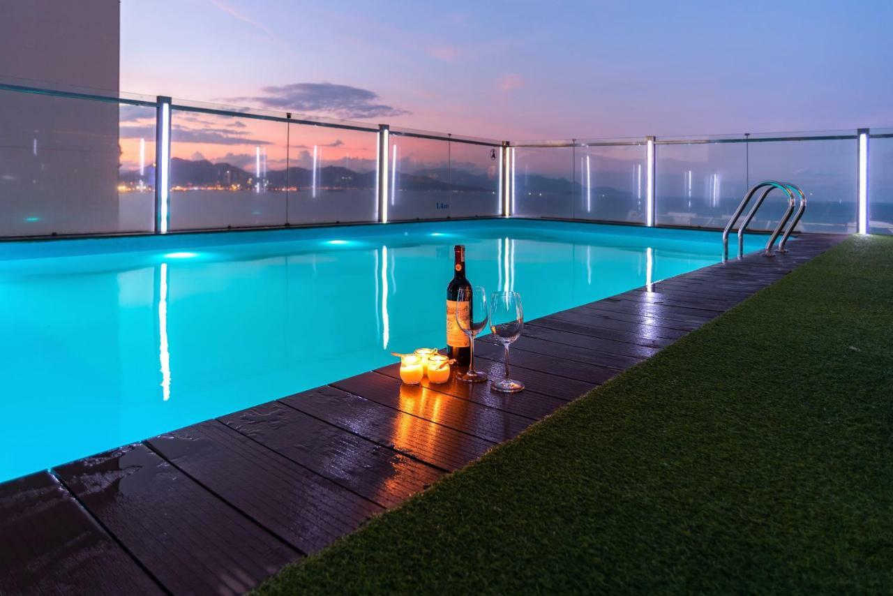 Regalia Nha Trang Hotel Bagian luar foto